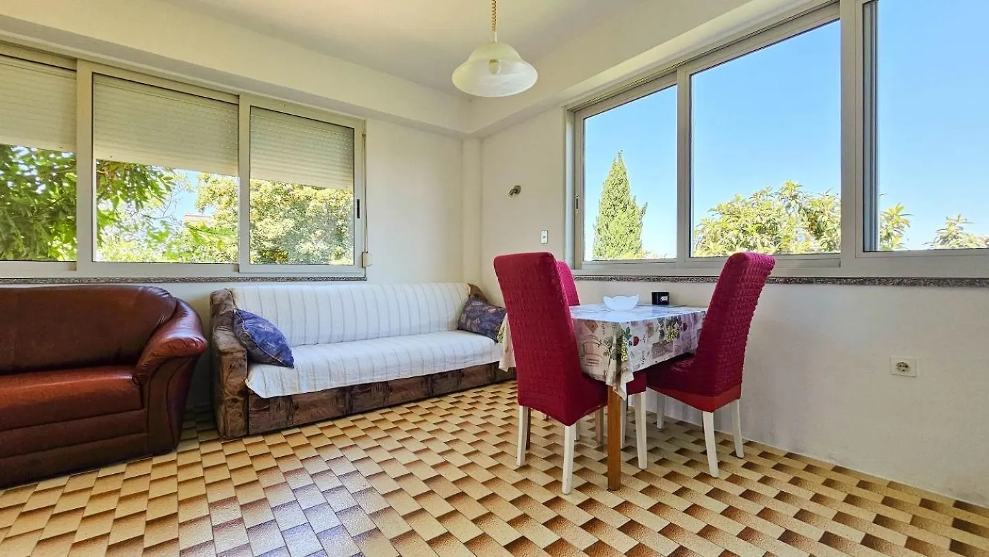 Davor 1 Apartment Dajla 0*,  Croatia